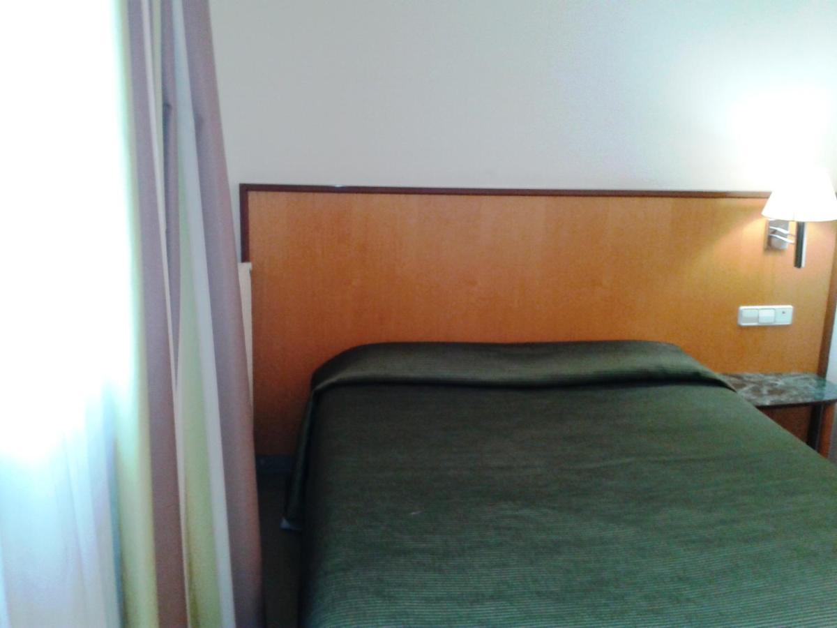 Hostal Meson Pepa Logrono Exterior photo